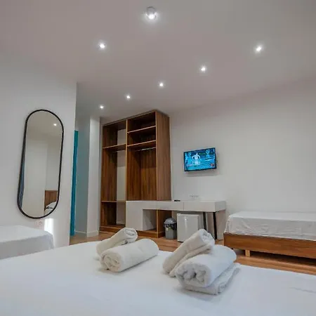 Hotel Arnil 4*